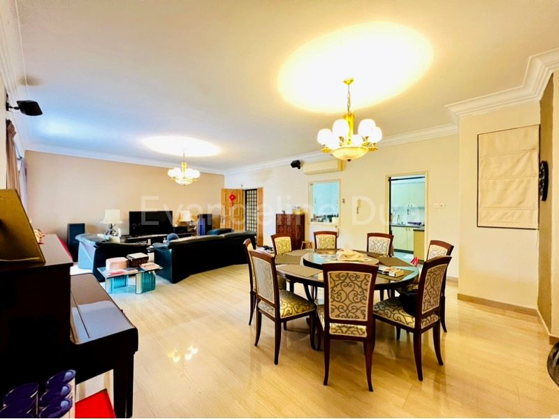 3 Bed Condo for Sale in  Pinewood Gardens - Image 1